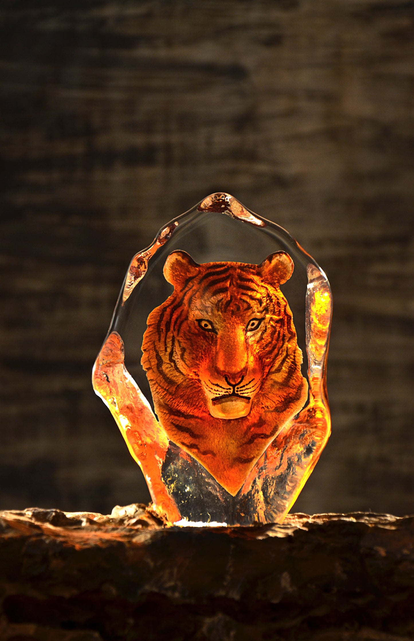 ACEVER Hand-Etched Swedish Crystal Sculpture