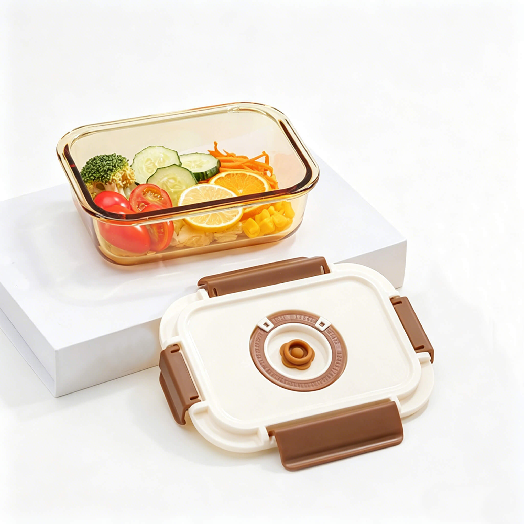 Acever BX03 large amber glass food storage container main product shot showing cream airtight lid with four brown locking clips and time recorder dial on white background